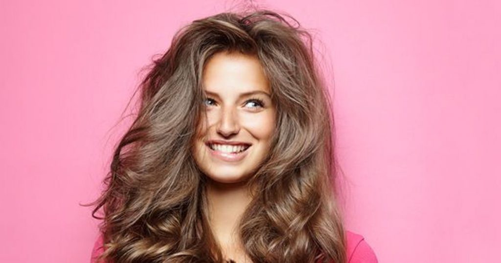 جلوگیری از آسیب های مو با وسایل حرارتی و درمان خشک شدن مو آسیب دیدن مو و شکنندگی مو 