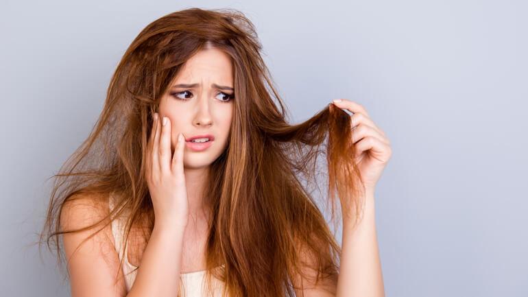 هیدروکسی تراپی مو چیست؟ فواید هیدروکسی تراپی مو و نحوه انجام آن