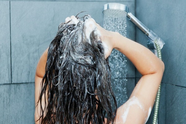 محافظت از مو هنگام شنا کردن