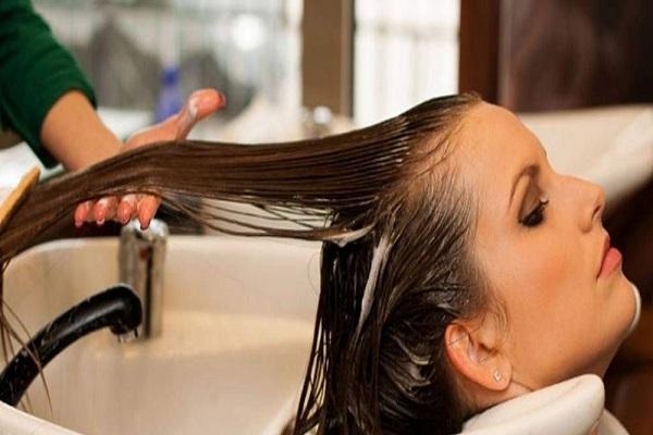 اسپا مو چیست و مزایای استفاده از اسپا مو برای مو
