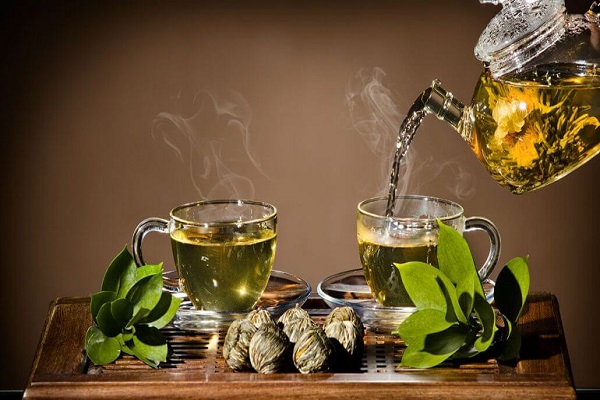 چای سبز چیست؟ فواید و انواع چای سبز، طرز تهیه چای سبز و تفاوت آن با چای سیاه